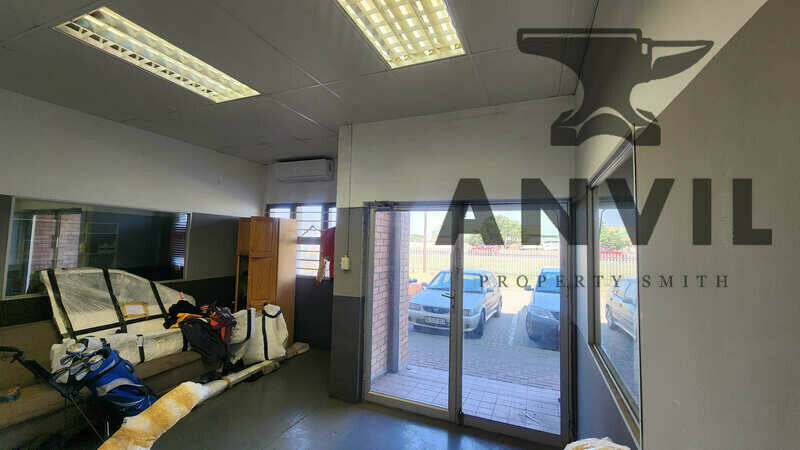 20 CERAMIC CURVE - UNIT 5 property image 8