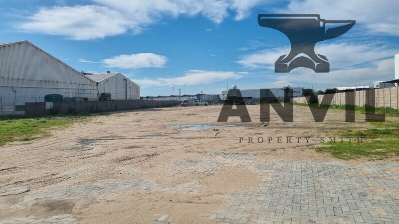 17 Manchester St, Matroosfontein, Cape Town, 7490, South Africa - Yard  property image 3