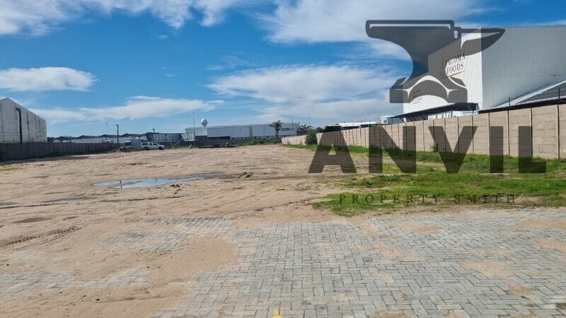 17 Manchester St, Matroosfontein, Cape Town, 7490, South Africa - Yard  property image 5