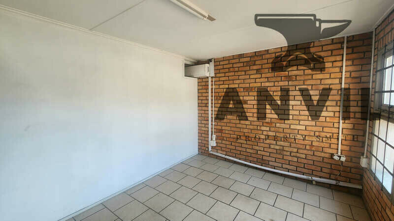 81 Ceramic Curve - Unit 6  property image 2