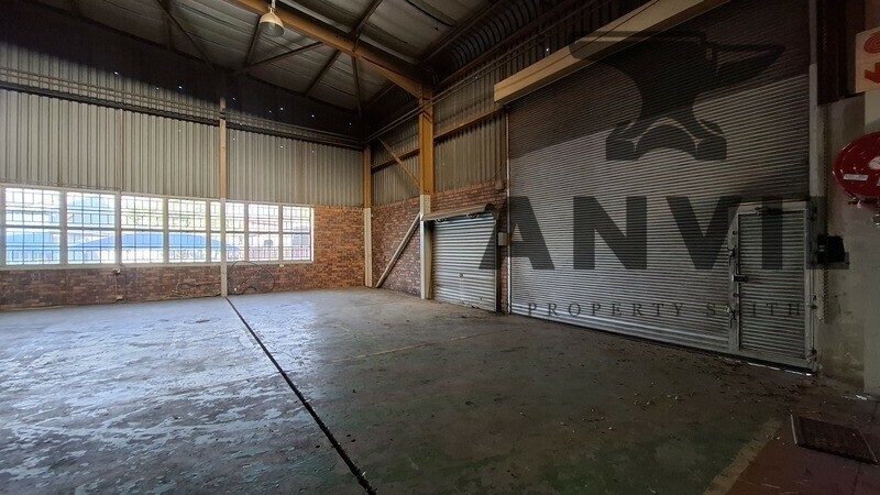 1165 Domkrag St Building - 1165 Domkrag St Entire Building property image 10