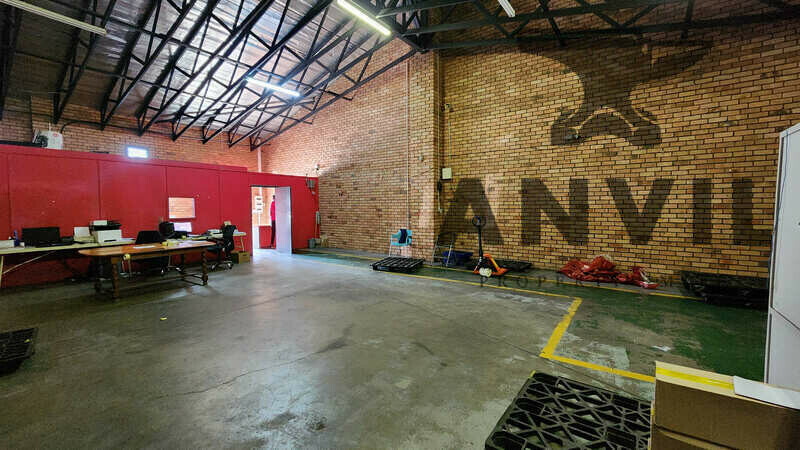 81 Ceramic Curve - Unit 8 property image 9