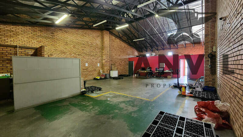 81 Ceramic Curve - Unit 8 property image 11