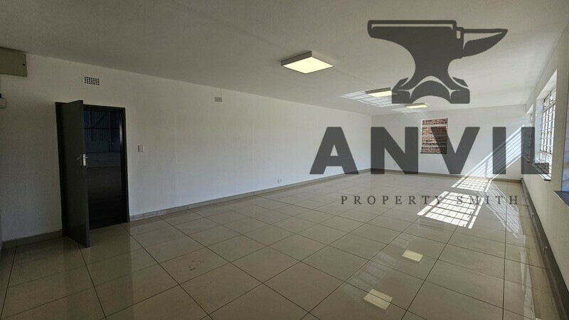 12 Axle Drive, Clayville Industrial, Olifantsfontein - Unit 4 property image 4
