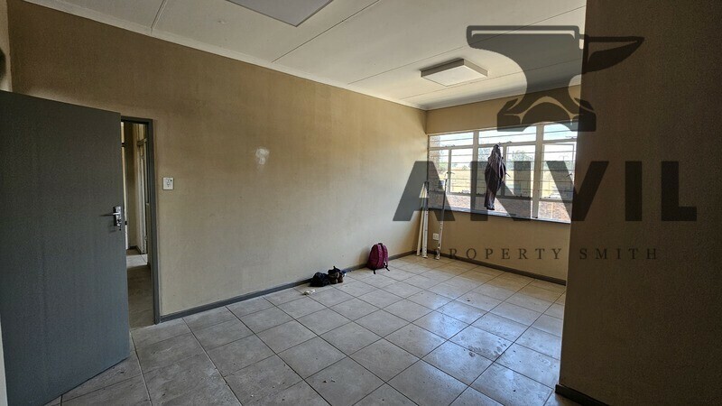 12 Axle Drive, Clayville Industrial, Olifantsfontein - Unit 4 property image 15