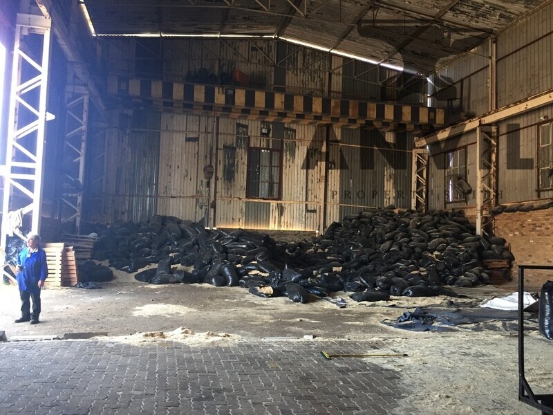 18 Junction Road, Driehoek, Germiston - Warehouse/Factory to let (Situated at the back) property image 3