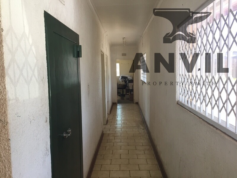 18 Junction Road, Driehoek, Germiston - Warehouse/Factory to let (Situated at the back) property image 13