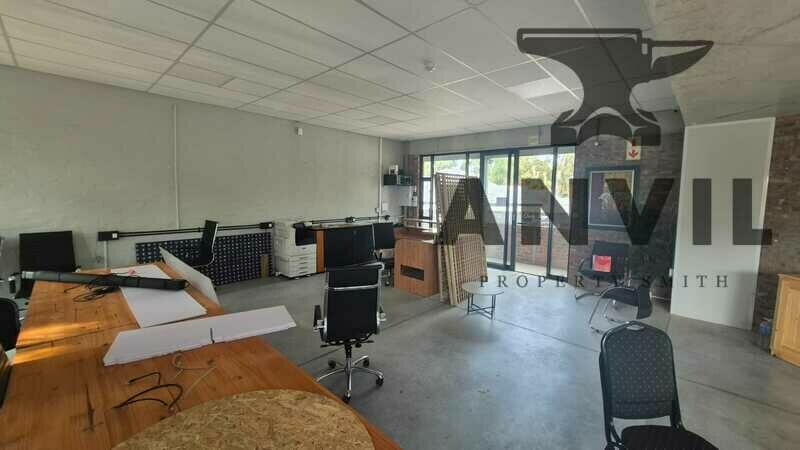 Bloomingdales Office Park, 34 9th Avenue, Walmer - Office 6 property image 1