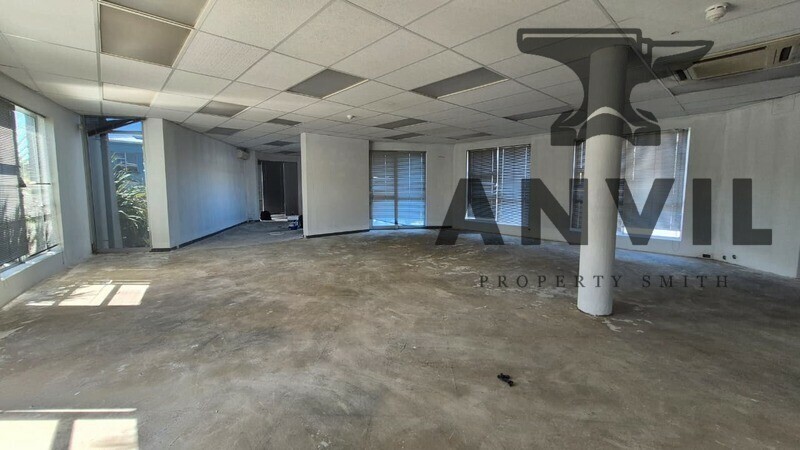 5 Oakworth Road, Humerail, Port Elizabeth - 5 Oakworth Road, Humerail, Port Elizabeth property image 11