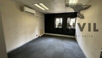 Hyde Park Lane, Hyde Park - Grosvenor Gate first floor property image 12