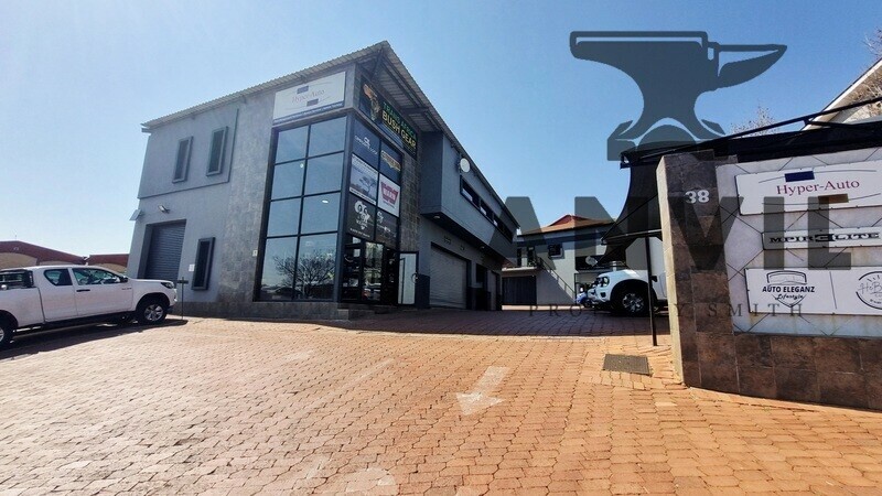 Explore commercial & industrial property in Route 21 Corporate Park, Irene. Our guide covers office & warehouse rentals, security, and prime R21 access. Find your ideal business space. 20250818_132622.jpg