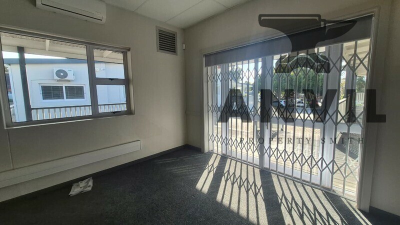 278 Main Road, Walmer, Port Elizabeth - 278 Main Road, Walmer  property image 3