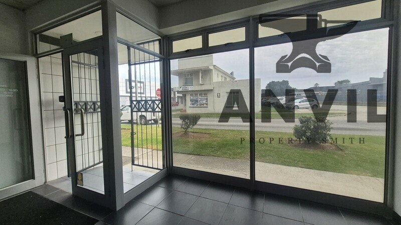 Newton Corner - Shop 6 property image 2