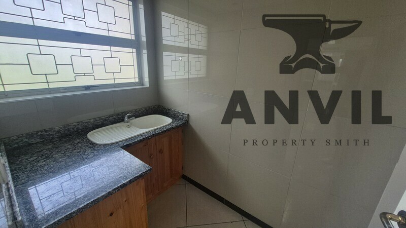 Five Ways Shopping Centre, 64 Cape Rd, Port Elizabeth Central - Five Ways Shopping Centre - Upstairs Unit 64 Cape Rd, Port Elizabeth Central property image 11