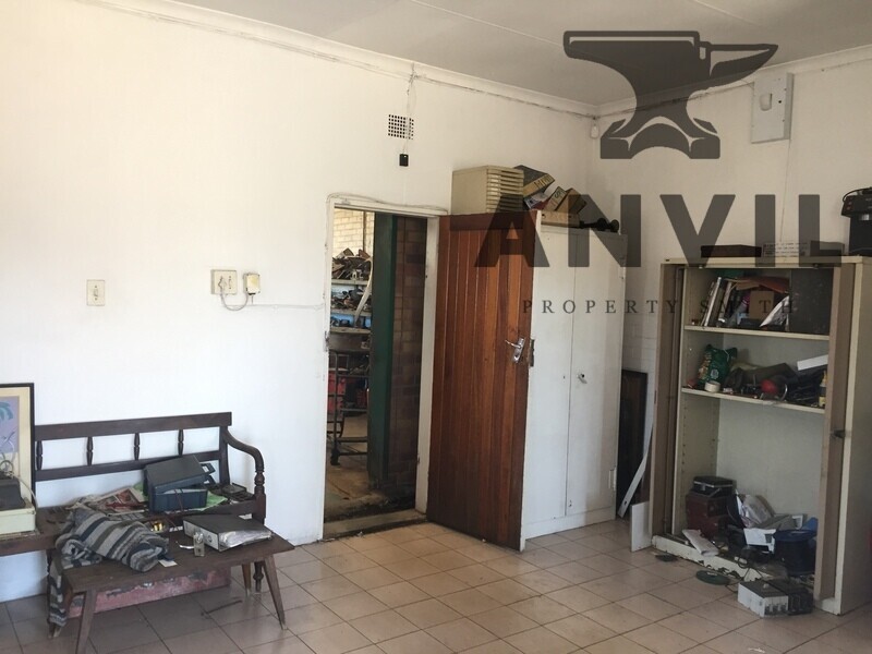 18 Junction Road, Driehoek, Germiston - 2 properties together property image 13