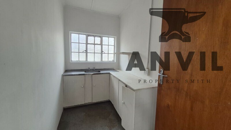 134 Kempston Road, Unit D 9B 