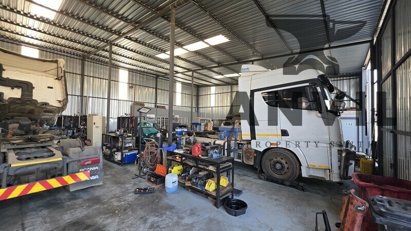 Merrod Truck Park - 1685M2 Warehouse and Yard property image 6