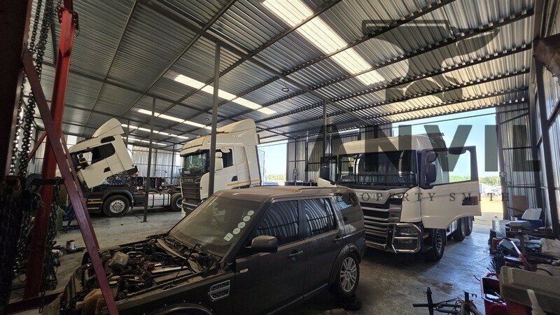 Merrod Truck Park - 1685M2 Warehouse and Yard property image 10