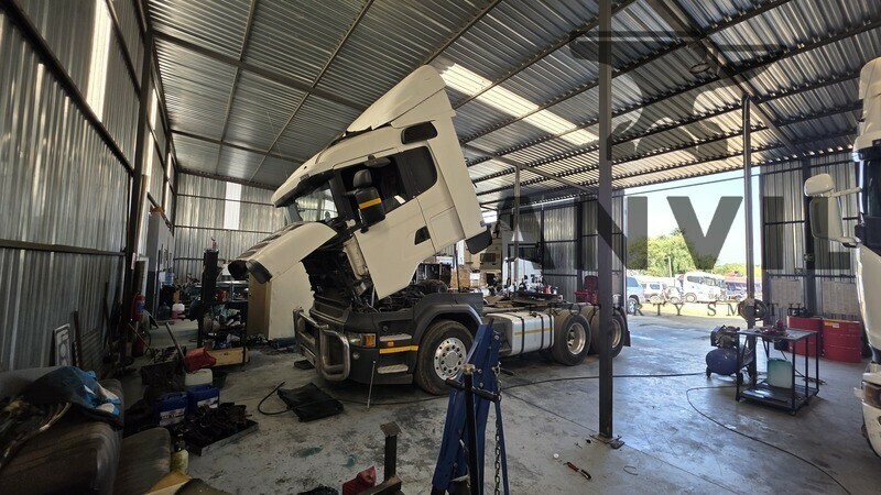 Merrod Truck Park - 1685M2 Warehouse and Yard property image 12