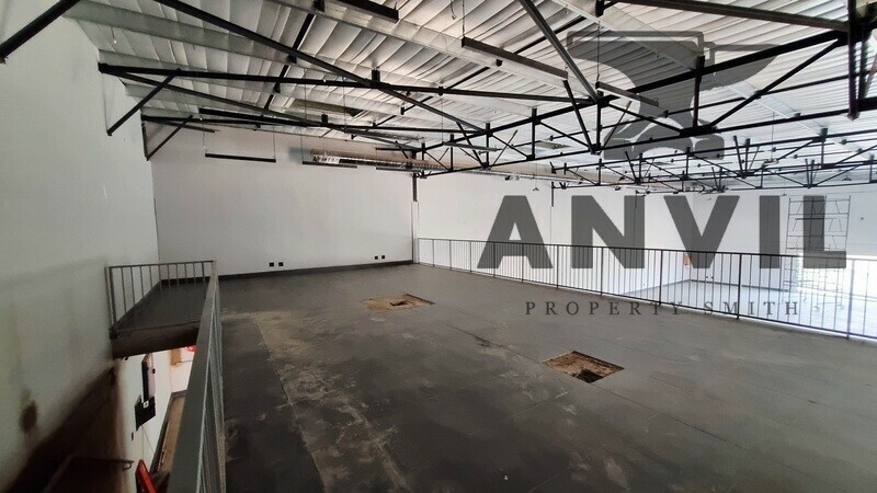 Inside Out Showroom / Warehouse Park - Unit 4 property image 9