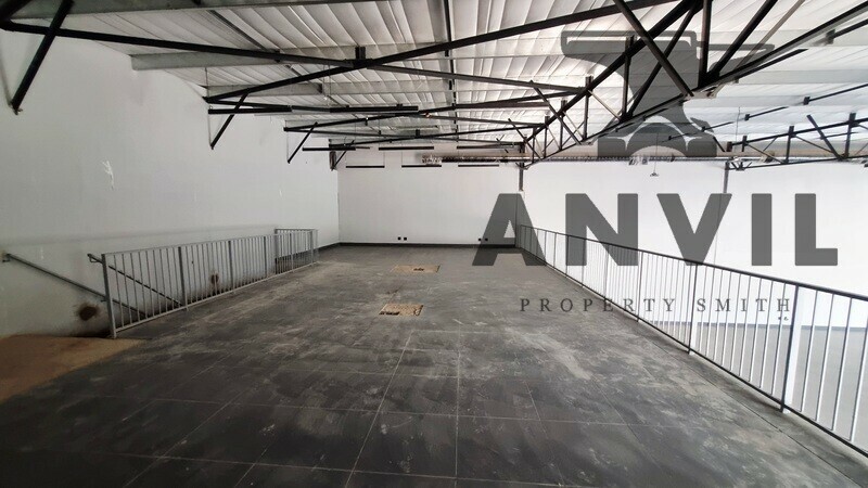 Inside Out Showroom / Warehouse Park - Unit 4 property image 11