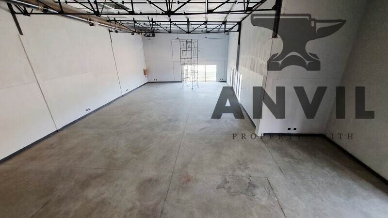 Inside Out Showroom / Warehouse Park - Unit 4 property image 12