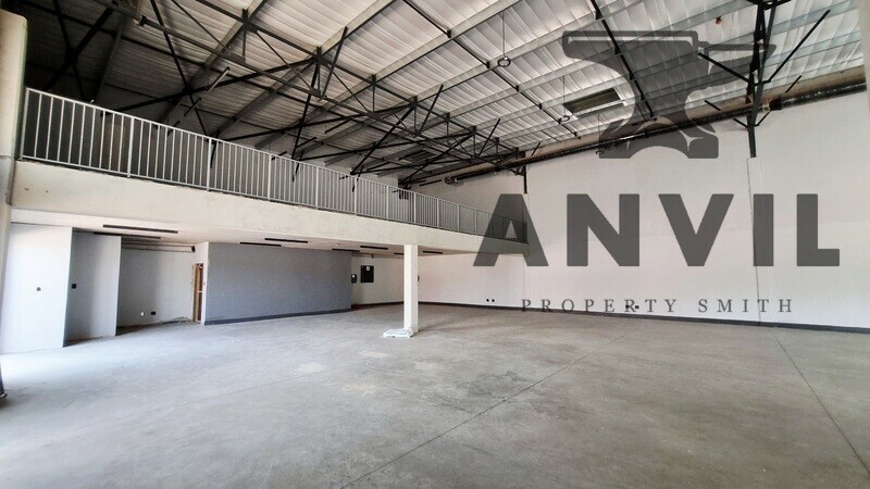 Inside Out Showroom / Warehouse Park - Unit 4 property image 14