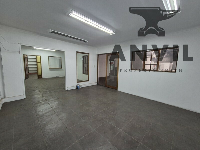 17 ellis st Alrode south  - Ideal Facility for Manufacturing & Fabrication – 1,215m² in Alrode South property image 21