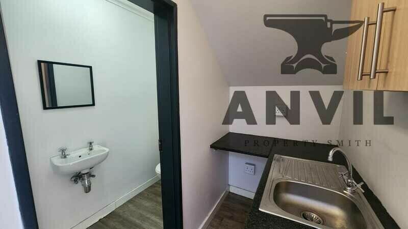 25 Vonkel Street - Industrial Warehouse To Let property image 3