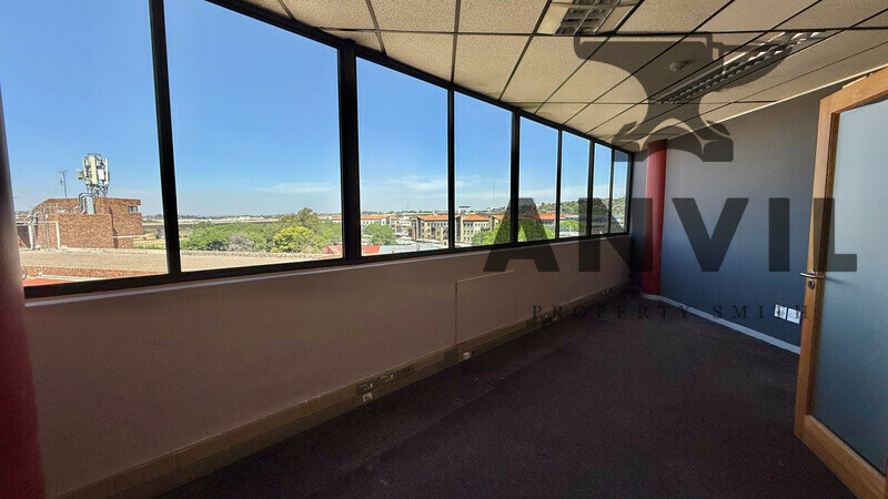 1006 On The Lake Outspan House, Centurion - 5th Floor Unit 5A property image 11