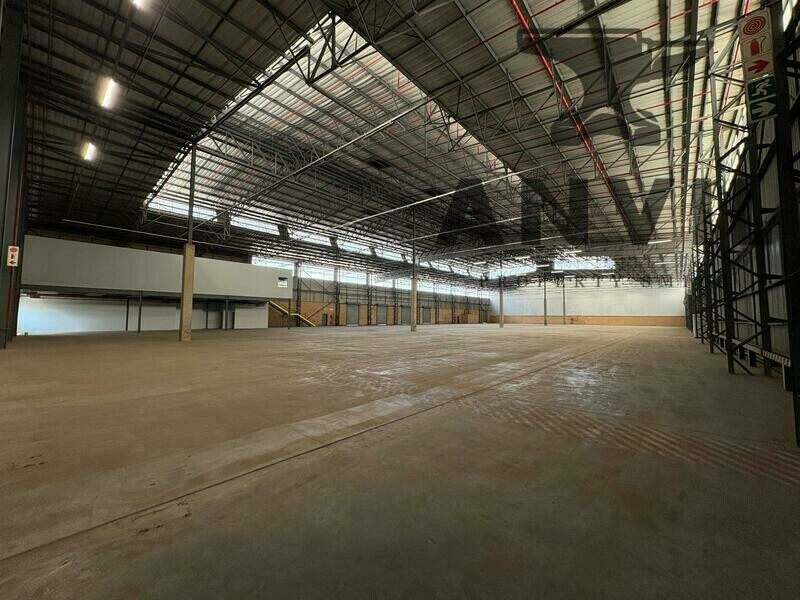 Gosforth Business Park - Scalable 5,860m² Logistics Facility to Let in Gosforth Park property image 8