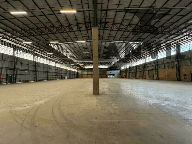 Gosforth Business Park - Scalable 5,860m² Logistics Facility to Let in Gosforth Park property image 11