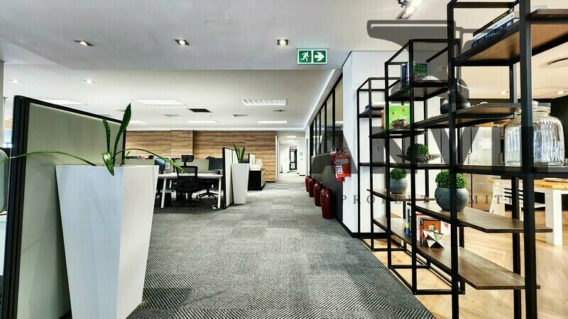 Fitted unit