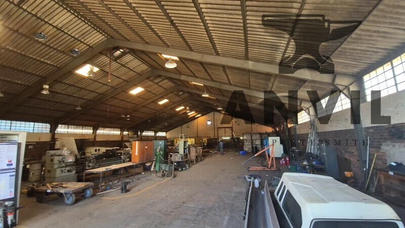 Industrial Warehouse with Yard to Rent – 8 Beach Road, Ndabeni