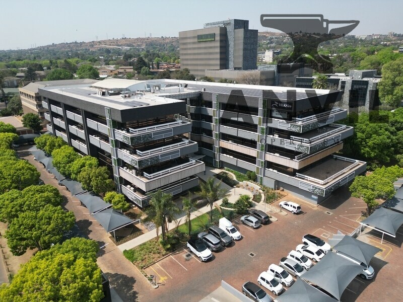 Explore commercial offices, light industrial spaces, and warehousing to let or for sale in Bedfordview. Discover key business parks, rental trends, and logistics benefits. Speak to a broker at Anvil Property Smith today. offices-to-let-Bedfordview-Bedford-Park-4-skeen-Boulevard__5_.jpg