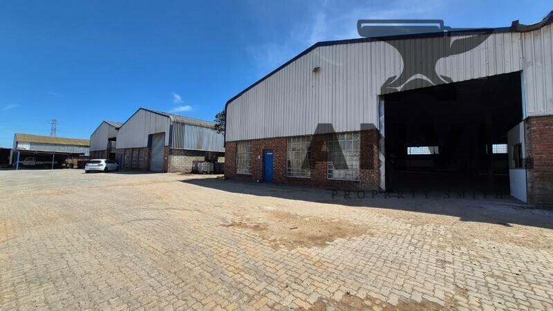 Autocrash Industrial Park, Addo Road, Markman Industrial, Port elizabeth - Large warehouse space to let - Autocrash Industrial Park Addo Rd, Markman property image 2