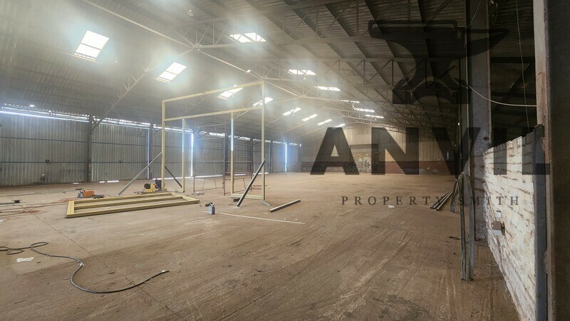 750m² Industrial Warehouse 