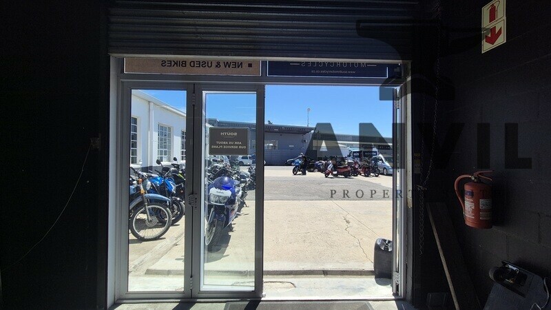 Motor Town - Shop 3 property image 9