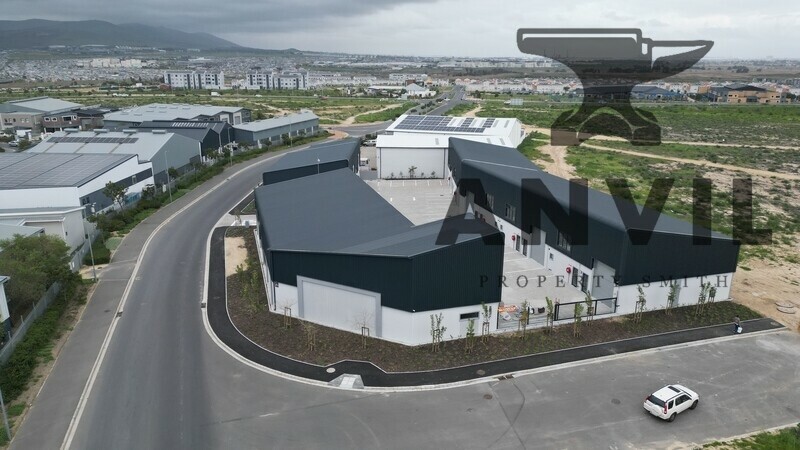 Discover Rivergate, Milnerton - a fast-growing mixed-use precinct offering modern industrial and commercial properties to rent or buy. With direct access to the N7 and R27, affordable rentals from R65/m², and excellent infrastructure, Rivergate is ideal f DJI_0506.JPG