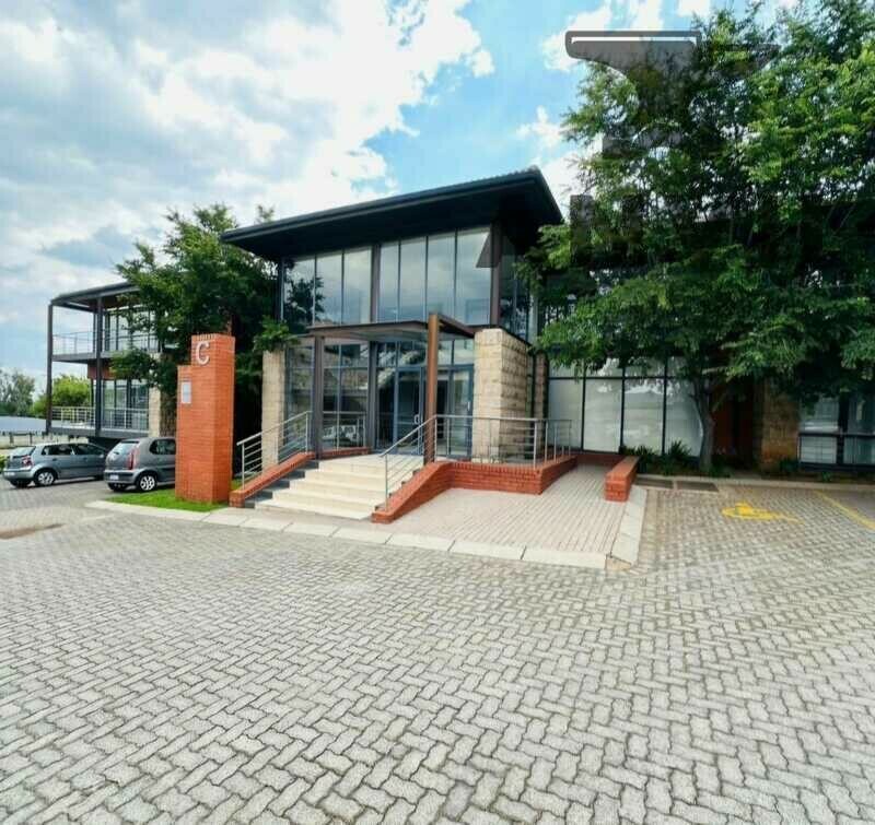 494m² Ground Floor Office – Infinity Office Park, Meyersdal