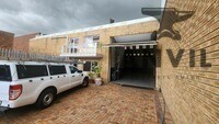 1 Shiraz Road - Unit B property image 2