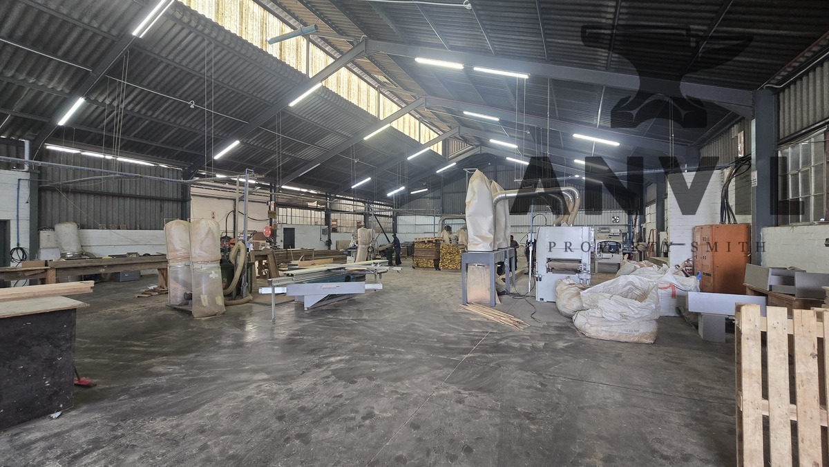 Warehouse Space To Let — Stikland, 1300m2 Warehouse To let