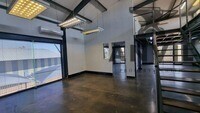 352 Angus Cresent - Standalone unit property image 2