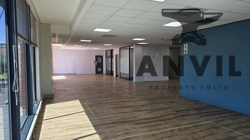 Portion of First floor - 390m2 - Unit 1003