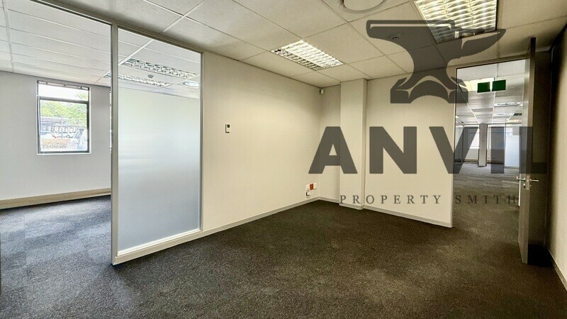 Boardwalk Office Park, Faerie Glen, Pretoria - 10/02 GF property image 5