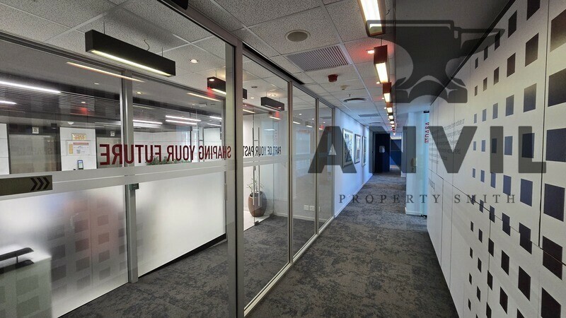 Convention Tower, Corner Heerengracht and Walter Sisulu Aveune - 10th Floor property image 3