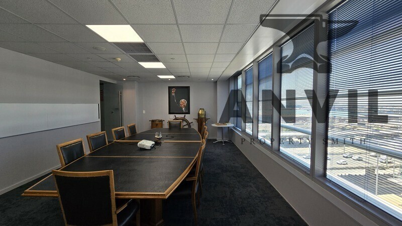 Convention Tower, Corner Heerengracht and Walter Sisulu Aveune - 10th Floor property image 8