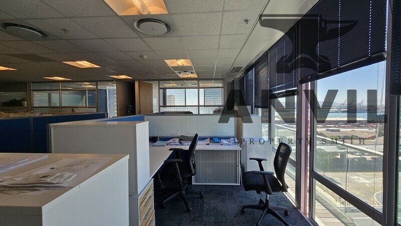 Convention Tower, Corner Heerengracht and Walter Sisulu Aveune - 10th Floor property image 16