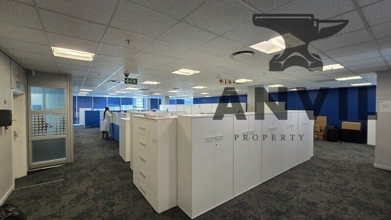 Convention Tower, Corner Heerengracht and Walter Sisulu Aveune - 10th Floor property image 19