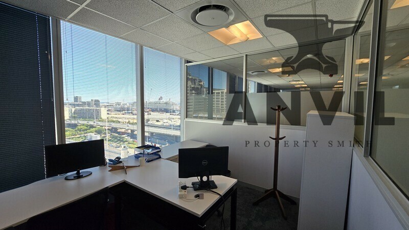 Convention Tower, Corner Heerengracht and Walter Sisulu Aveune - 10th Floor property image 20